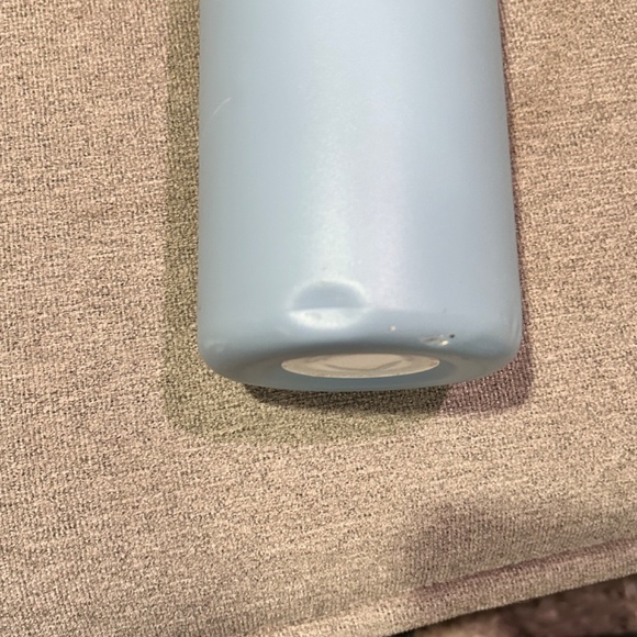 Hydro Flask 40 oz Reusable Waterbottle - Picture 2 of 6